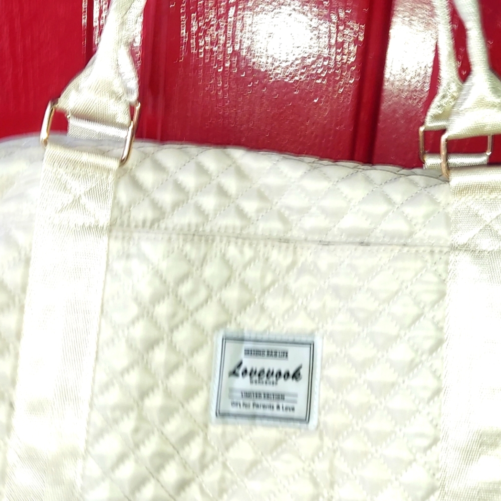LoveNook Duffel bag/Diaper bag